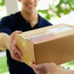 ECONOMÍA – Compras récord en el exterior: el sistema “puerta a puerta” marcó un máximo histórico en 2025