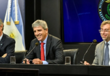 NACIONALES – Esquivar Wall Street para pagar menos interés y desalentar pulsiones “dolarizadoras” hacia un 2027 con presidenciales